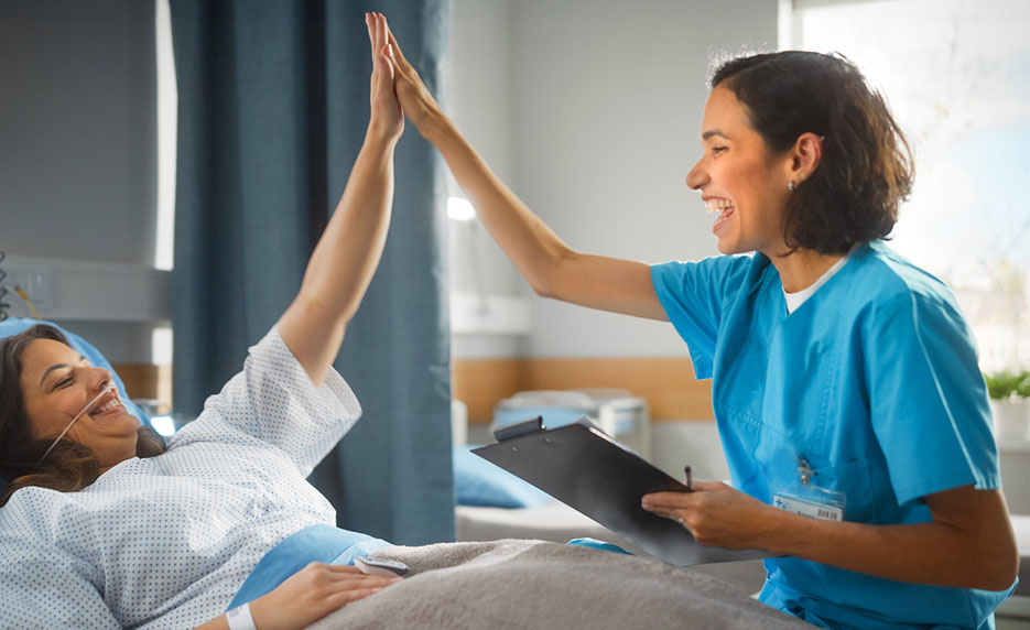 tecnico-de-atencion-al-paciente-para-estudiantes-de-espanol-a-ingles-vale-incluido